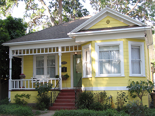 Victorian cottage.  2009 Martinez Home Tour.